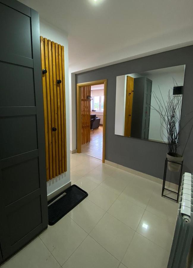 קראלג'בו Apartman Riva מראה חיצוני תמונה